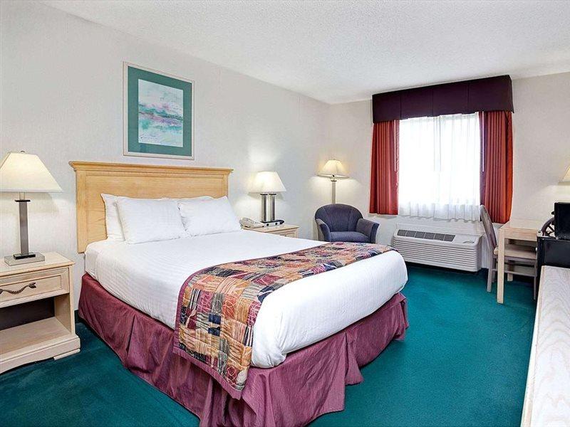 Baymont By Wyndham Monroe Hotel Eksteriør billede