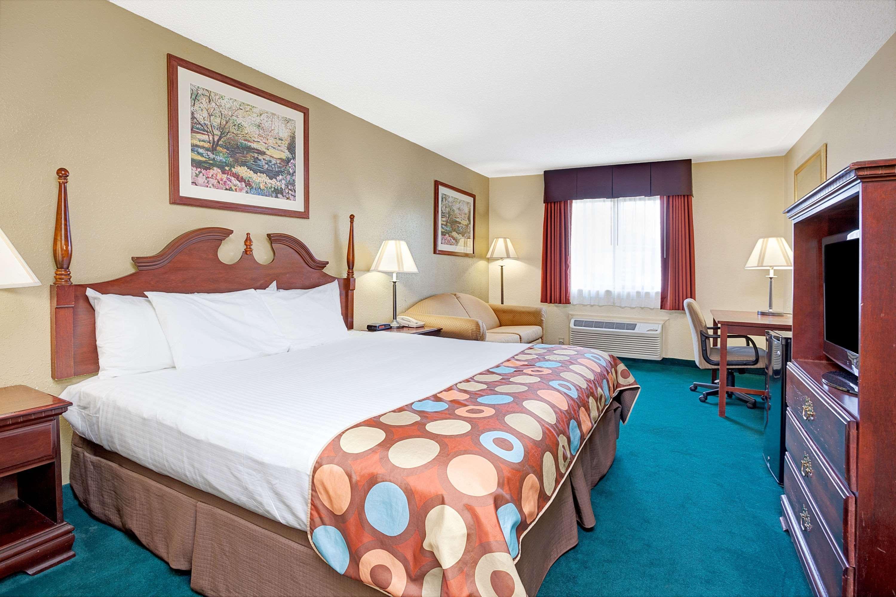 Baymont By Wyndham Monroe Hotel Eksteriør billede