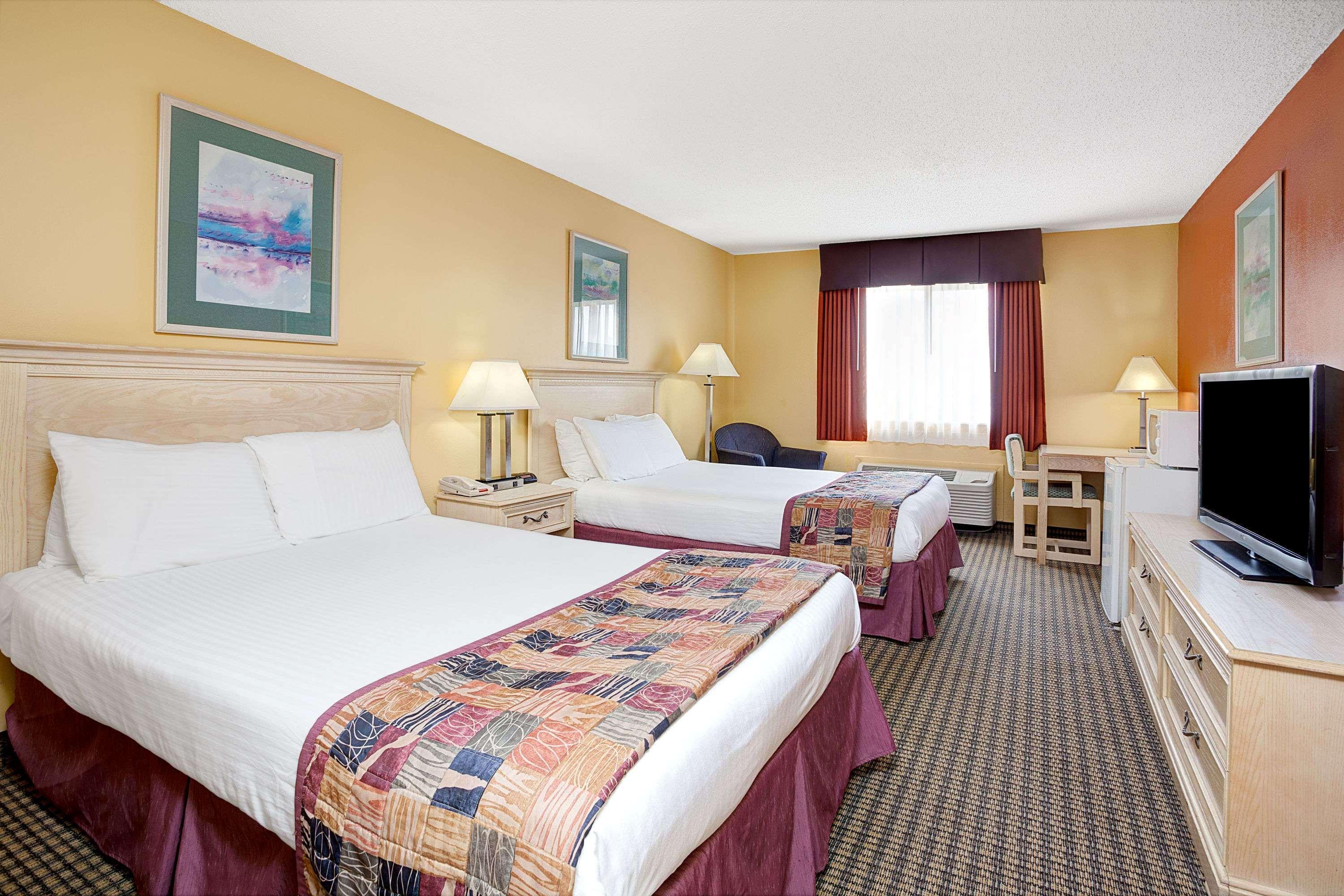 Baymont By Wyndham Monroe Hotel Eksteriør billede